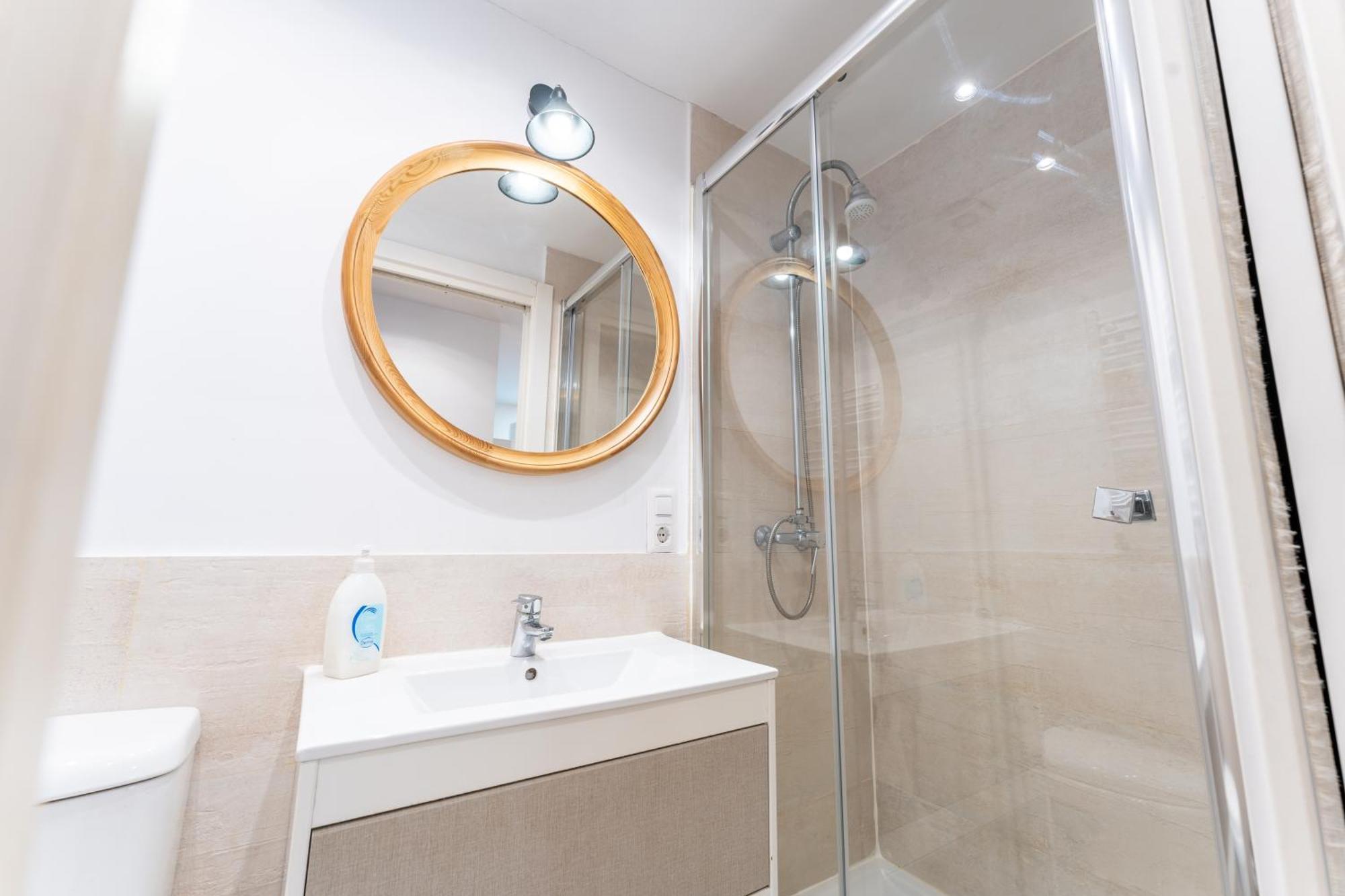 Warm And Inviting, Central Location By Urbanhosting Santander Exterior photo
