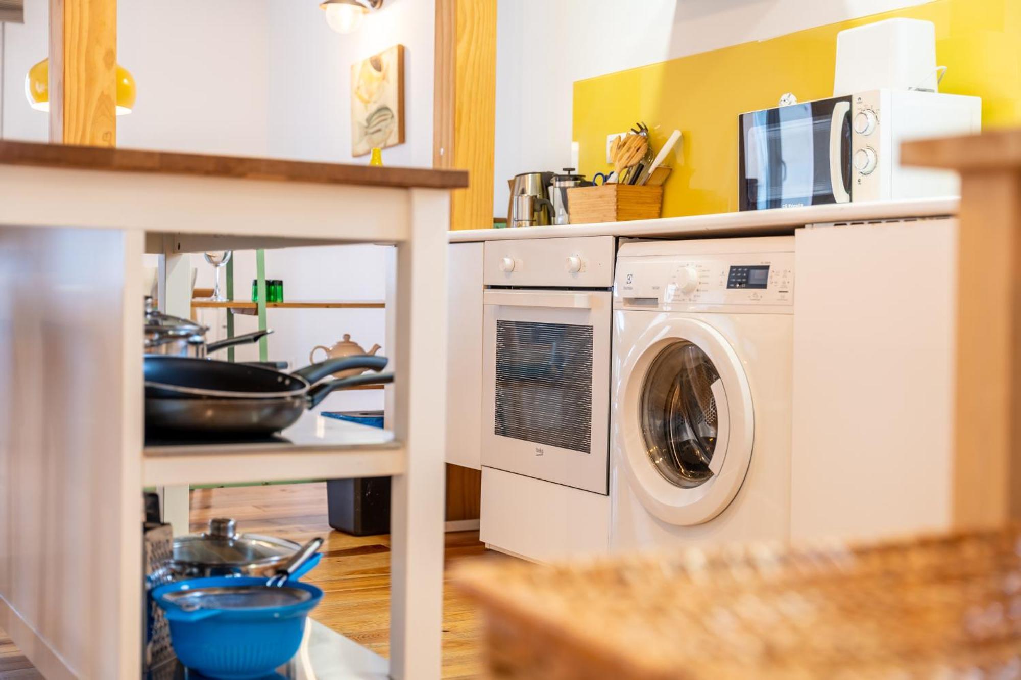 Warm And Inviting, Central Location By Urbanhosting Santander Exterior photo