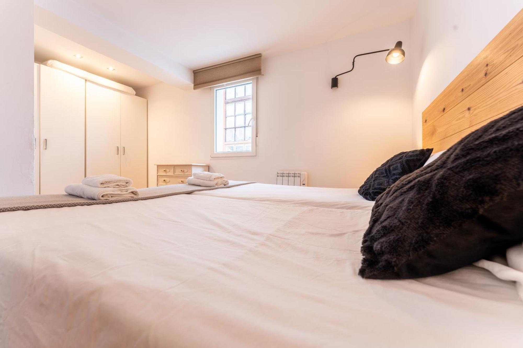 Warm And Inviting, Central Location By Urbanhosting Santander Exterior photo