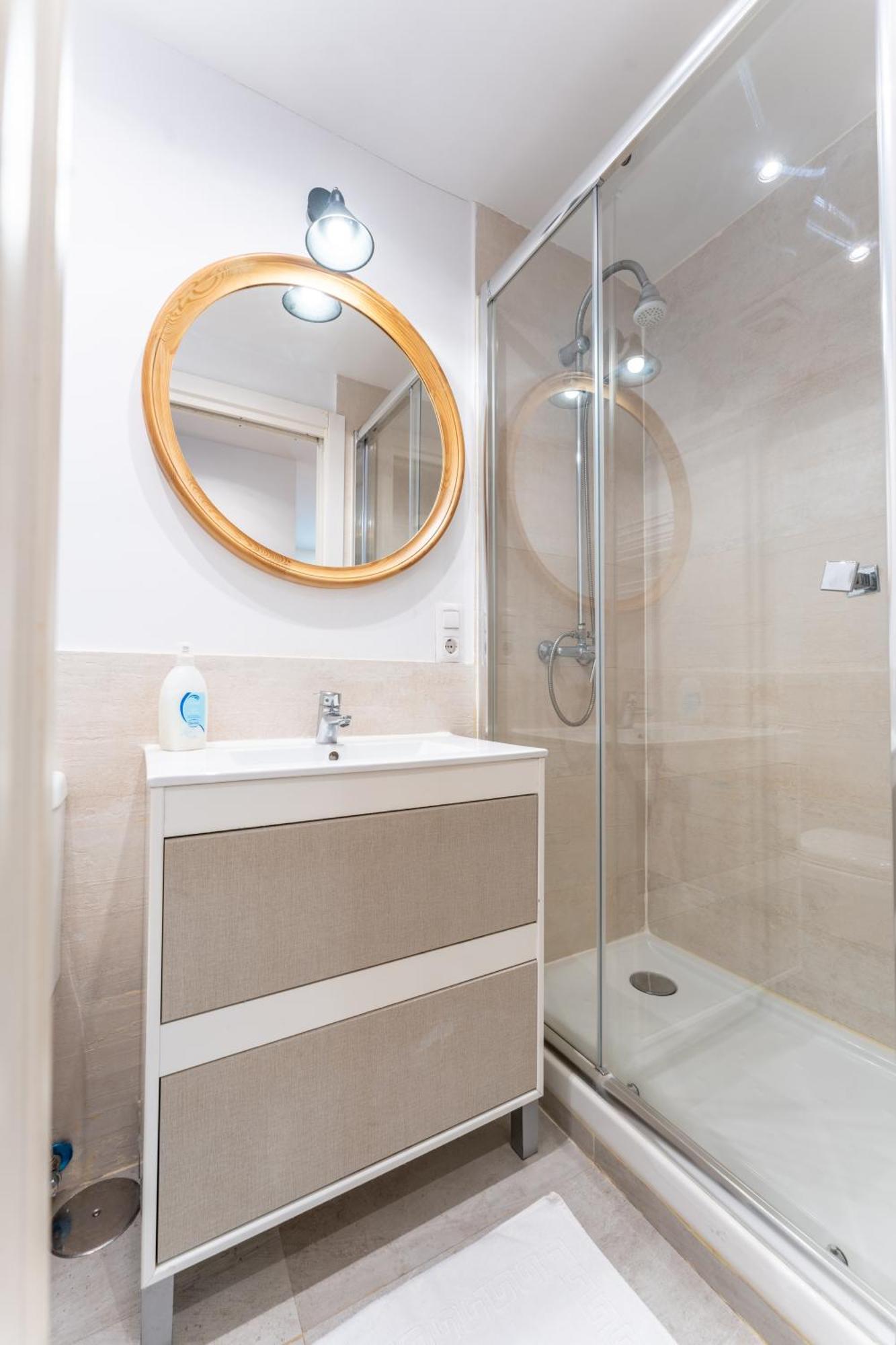 Warm And Inviting, Central Location By Urbanhosting Santander Exterior photo